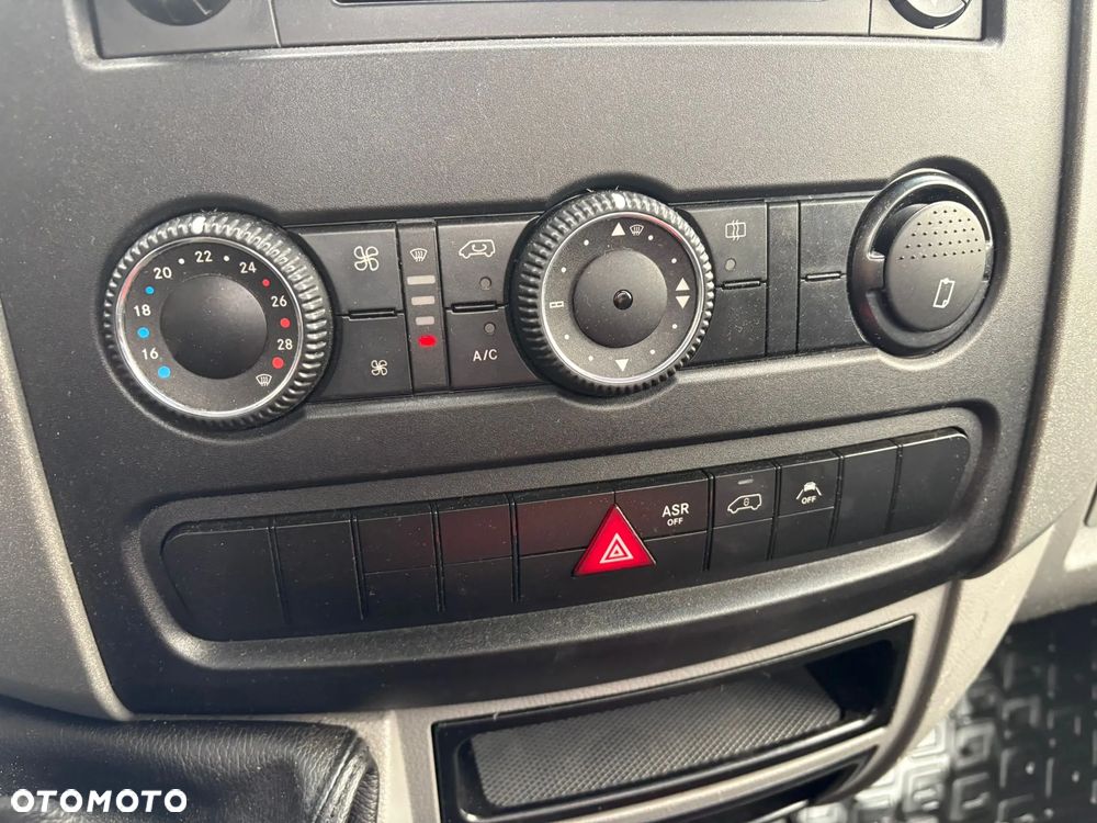 Mercedes-Benz SPRINTER - 9