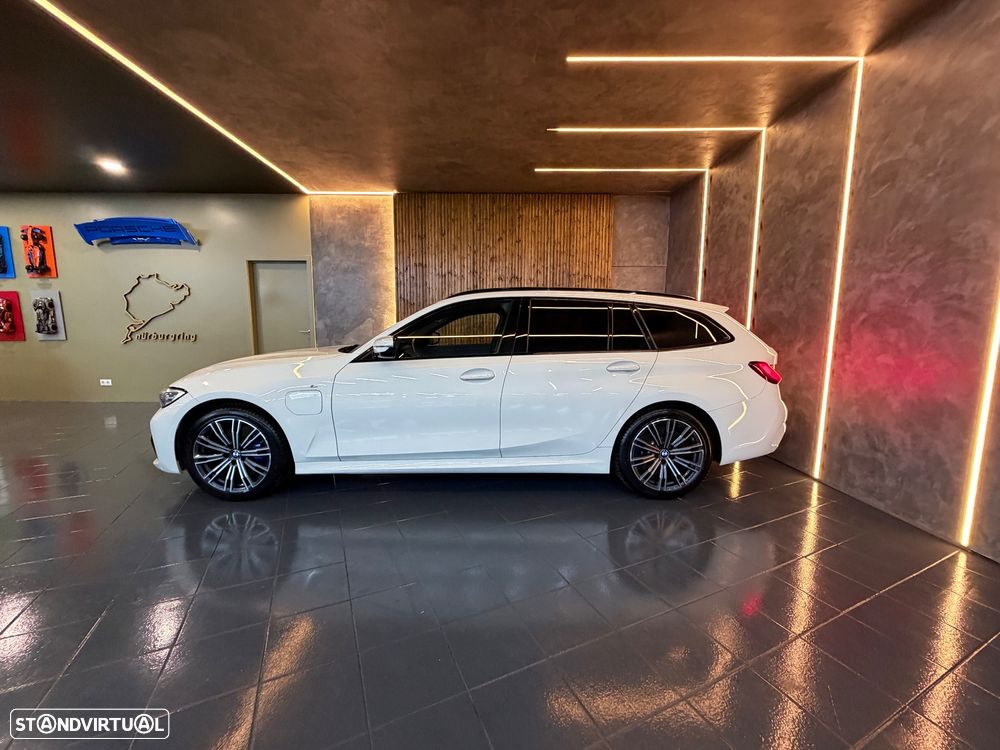 BMW 330 e Touring Aut. M Sport - 13