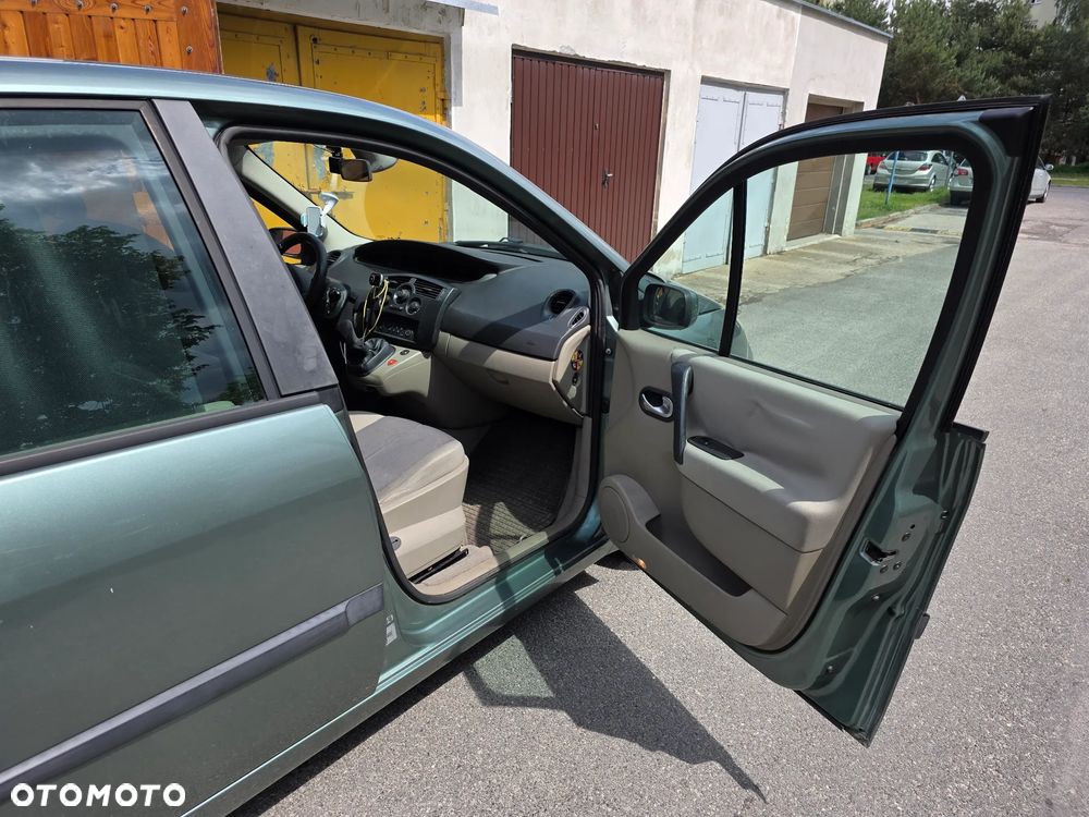Renault Scenic - 10
