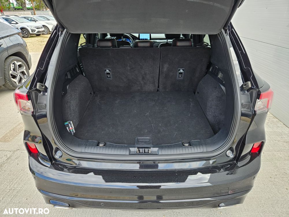 Ford Kuga 2.5 Duratec FHEV 4x4 ST-LINE X - 18