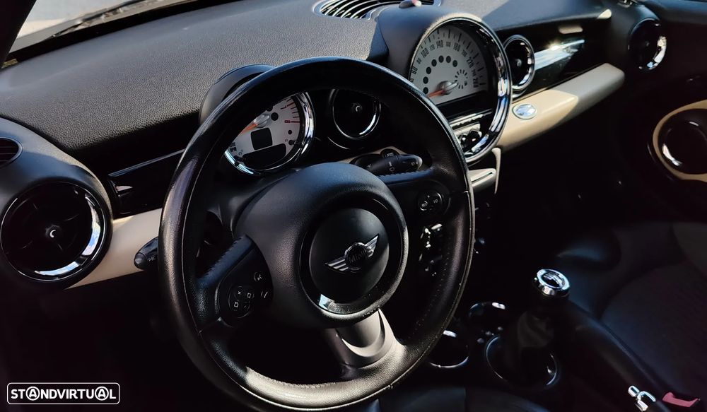 MINI 3 Portas Cooper - 11