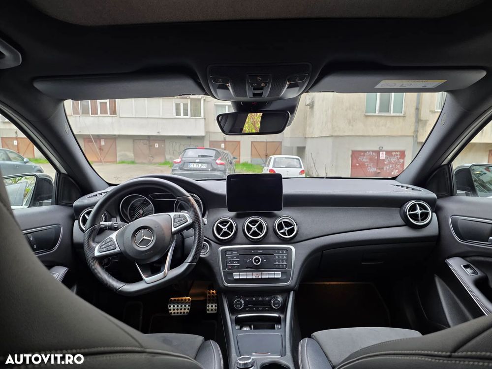 Mercedes-Benz A 180 - 4