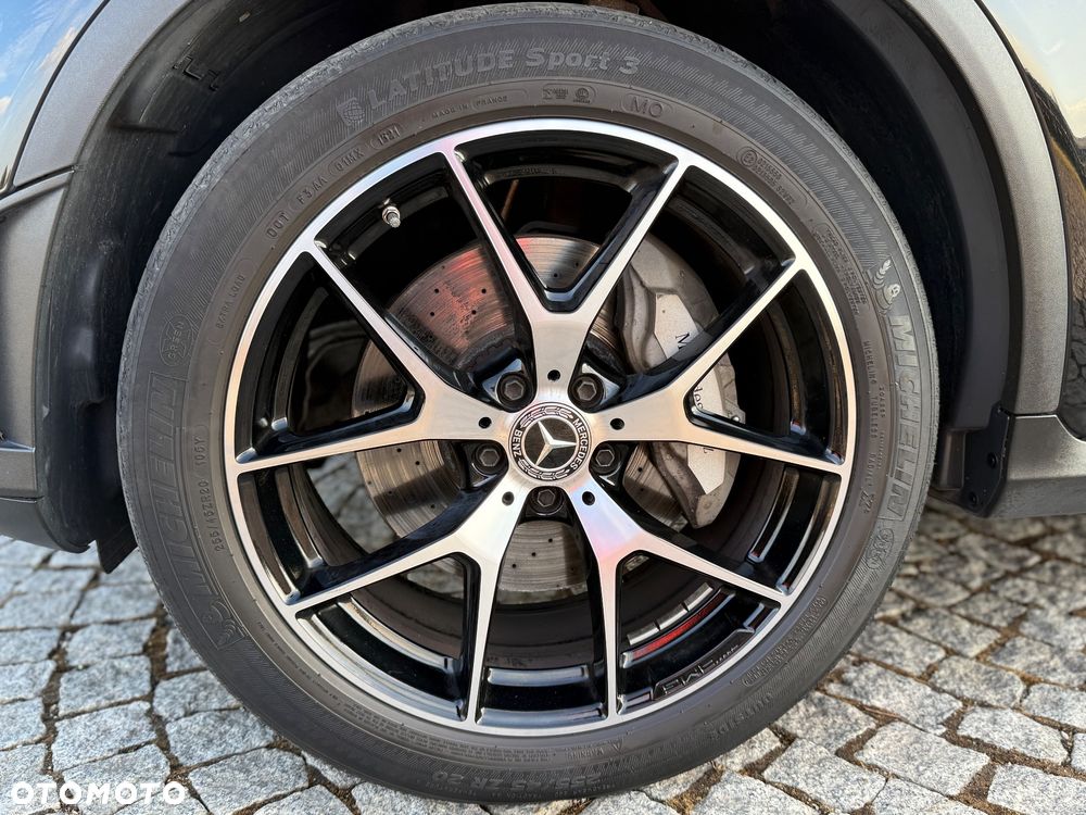 Mercedes-Benz GLC - 29