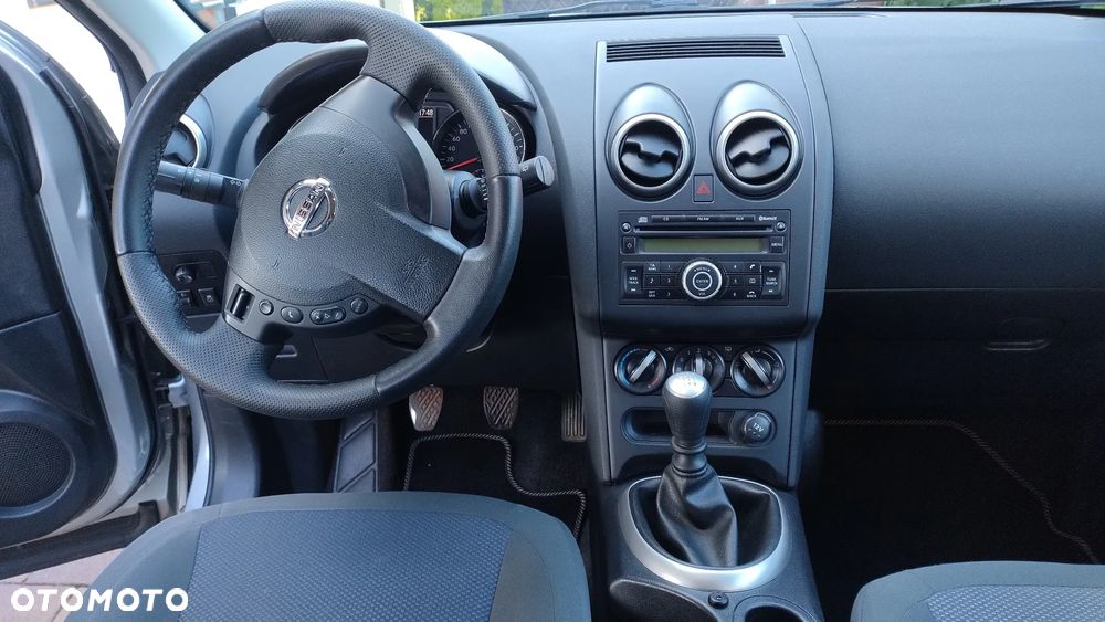 Nissan Qashqai 2.0 Visia - 9