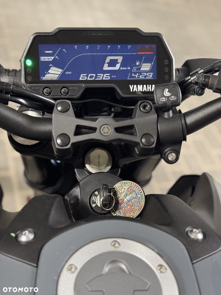 Yamaha MT - 5