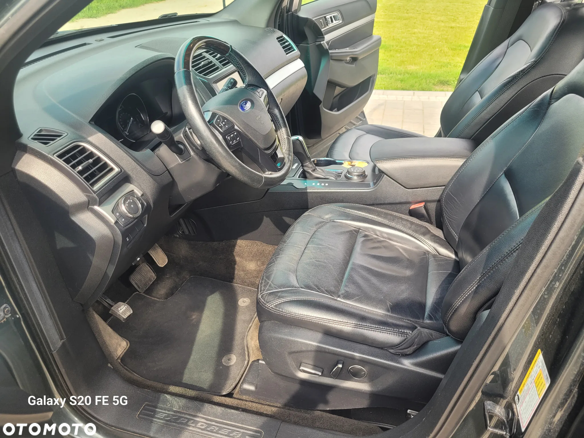 Ford Explorer - 15