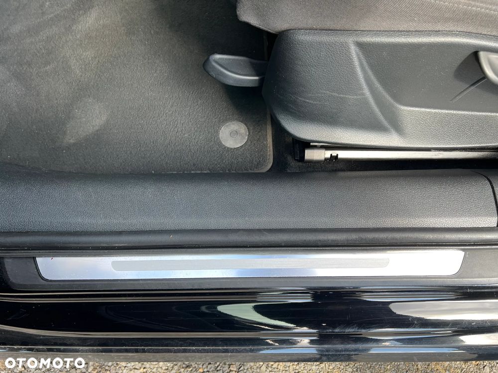 Audi A4 Limousine 35 TFSI Sport S tronic - 12