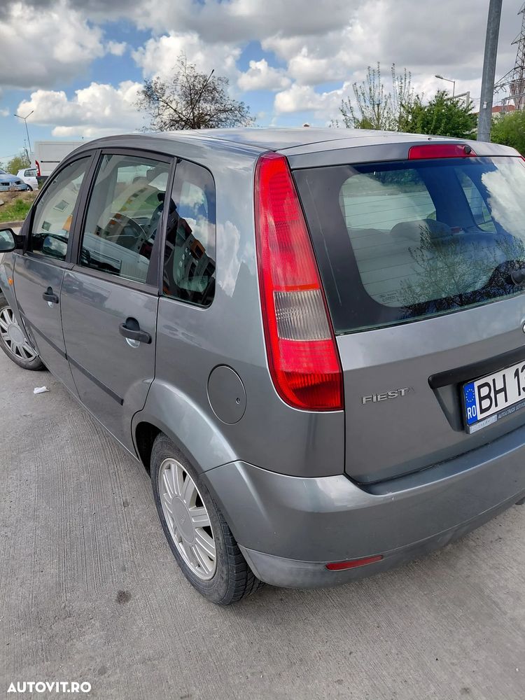 Ford Fiesta 1.4i Comfort - 4