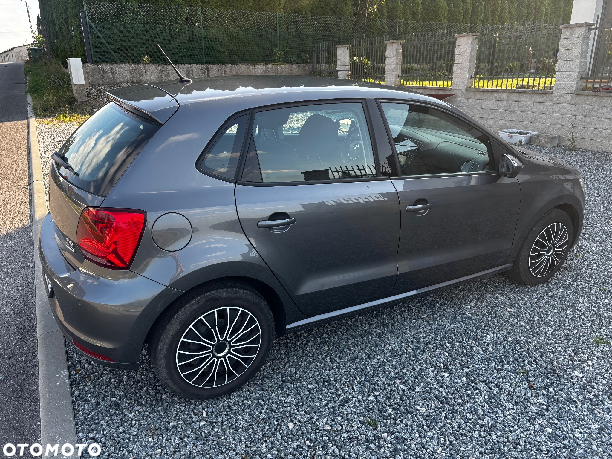 Volkswagen Polo 1.2 TSI BMT Fresh Perfectline - 4
