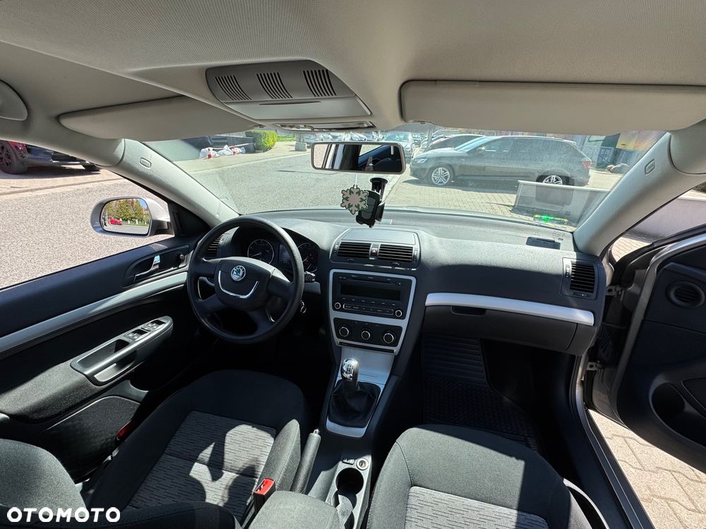 Skoda Octavia 1.4 TSI Ambiente - 10