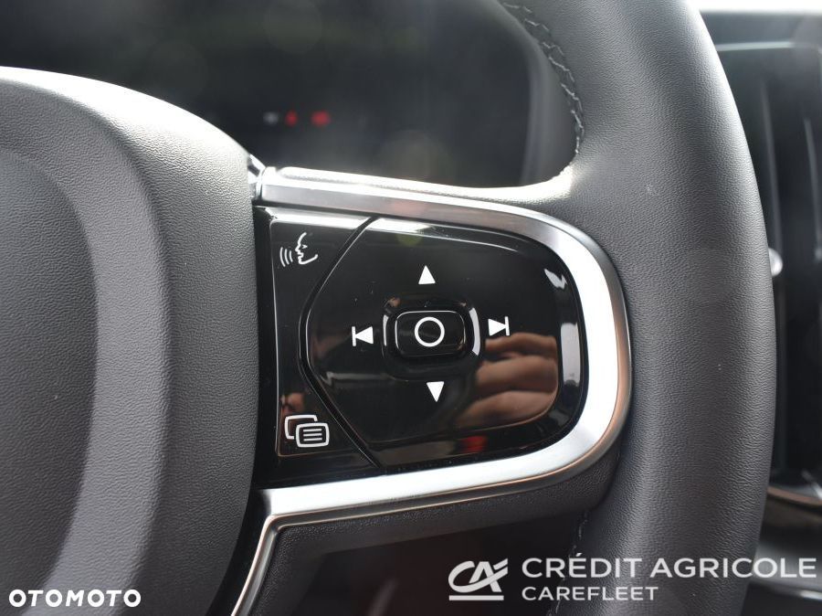 Volvo XC 60 B4 B Plus Bright - 24