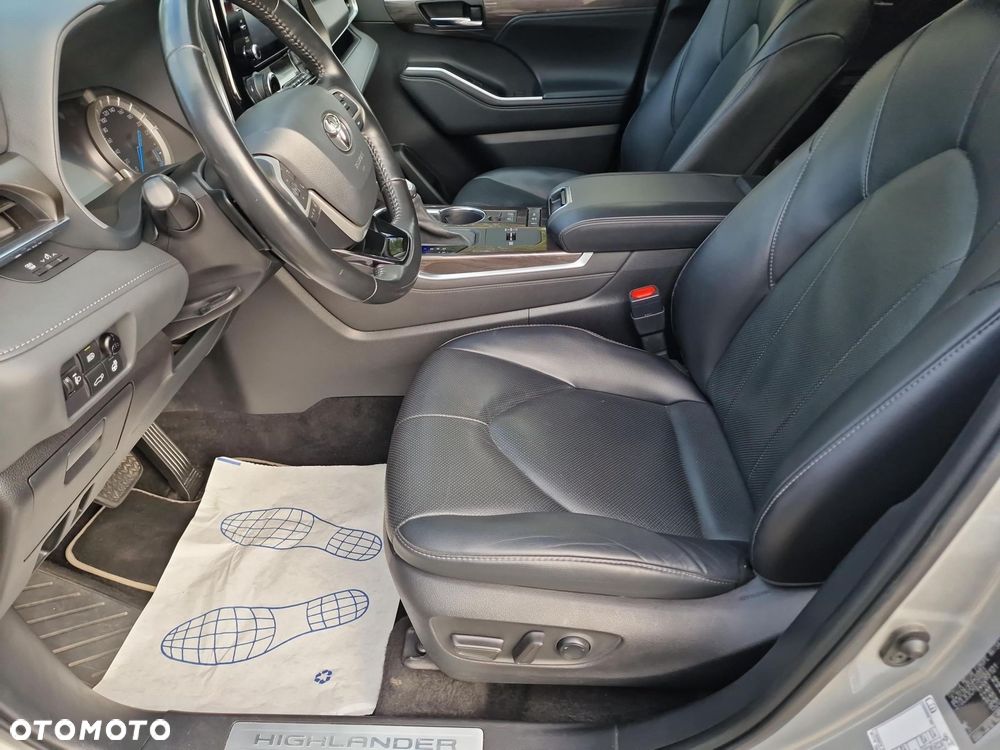 Toyota Highlander - 11