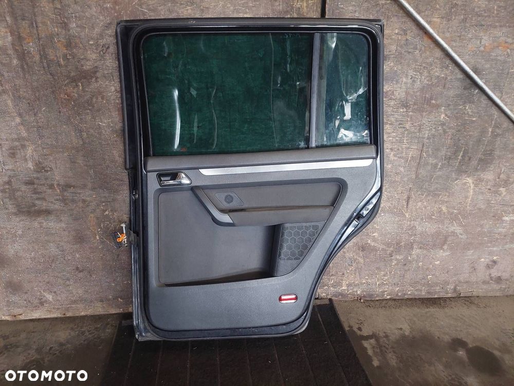 DRZWI KOMPLETNE PRAWY TYŁ VOLKSWAGEN TOURAN I LC9Z - 6
