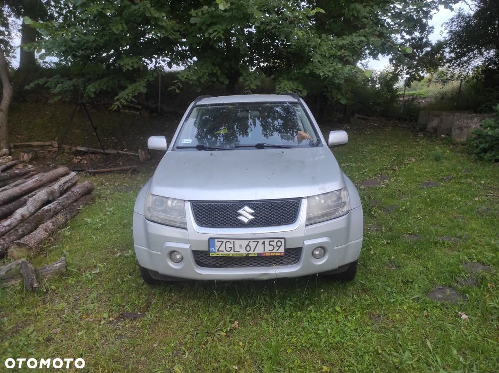 Suzuki Grand Vitara 2.0 - 1