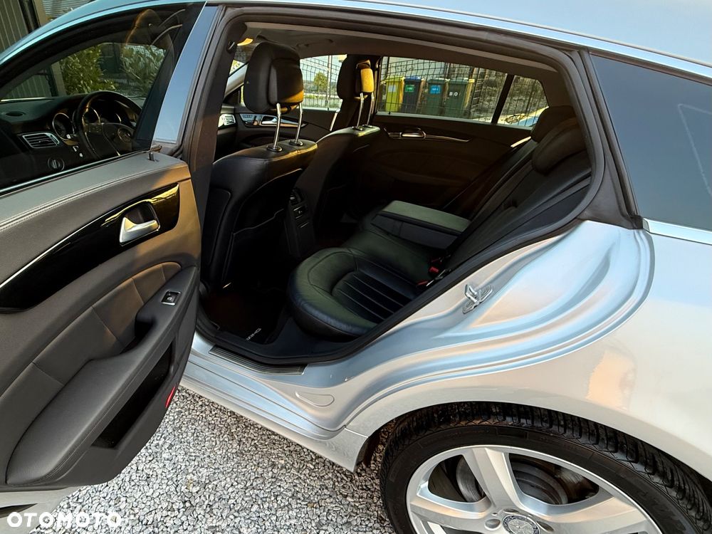 Mercedes-Benz CLS 350 d 4-Matic - 14