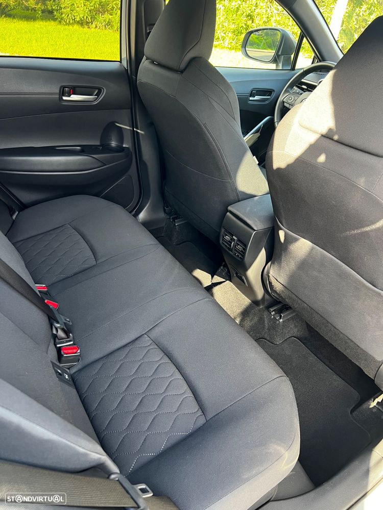 Toyota Corolla Cross 2.0 Hybrid Exclusive - 10