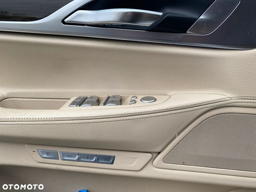 BMW Seria 7 730d - 18