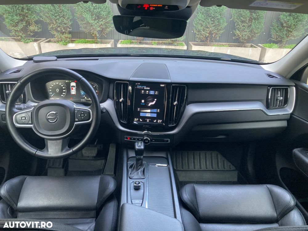 Volvo XC 60 D5 AWD Geartronic Inscription - 4