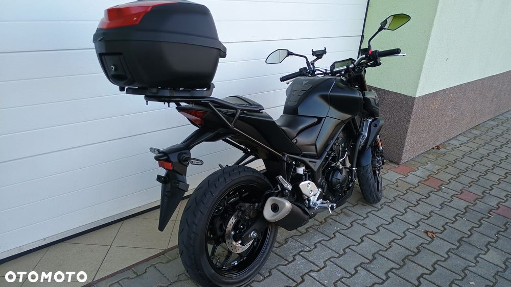 Yamaha MT - 19