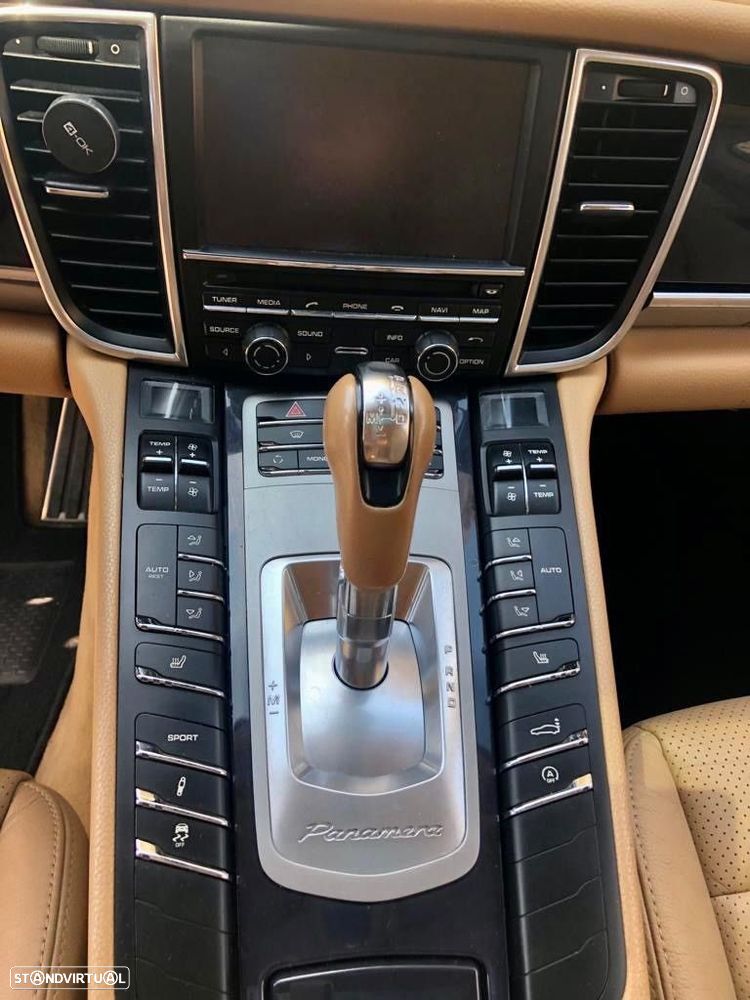 Porsche Panamera Platinum Edition - 20