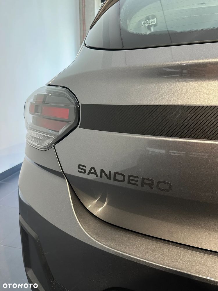 Dacia Sandero - 8