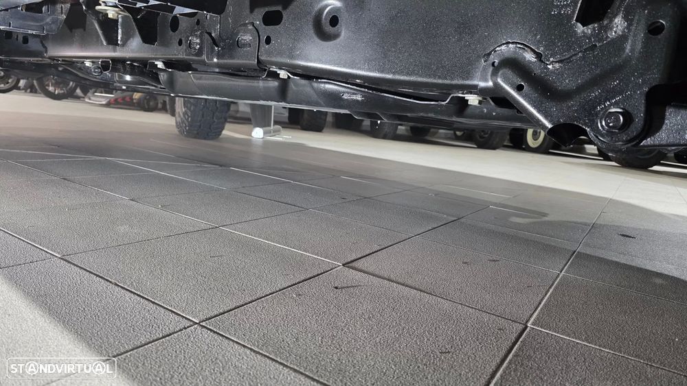 Jeep Gladiator 3.0V6 MultiJet AWD Auto Overland - 23