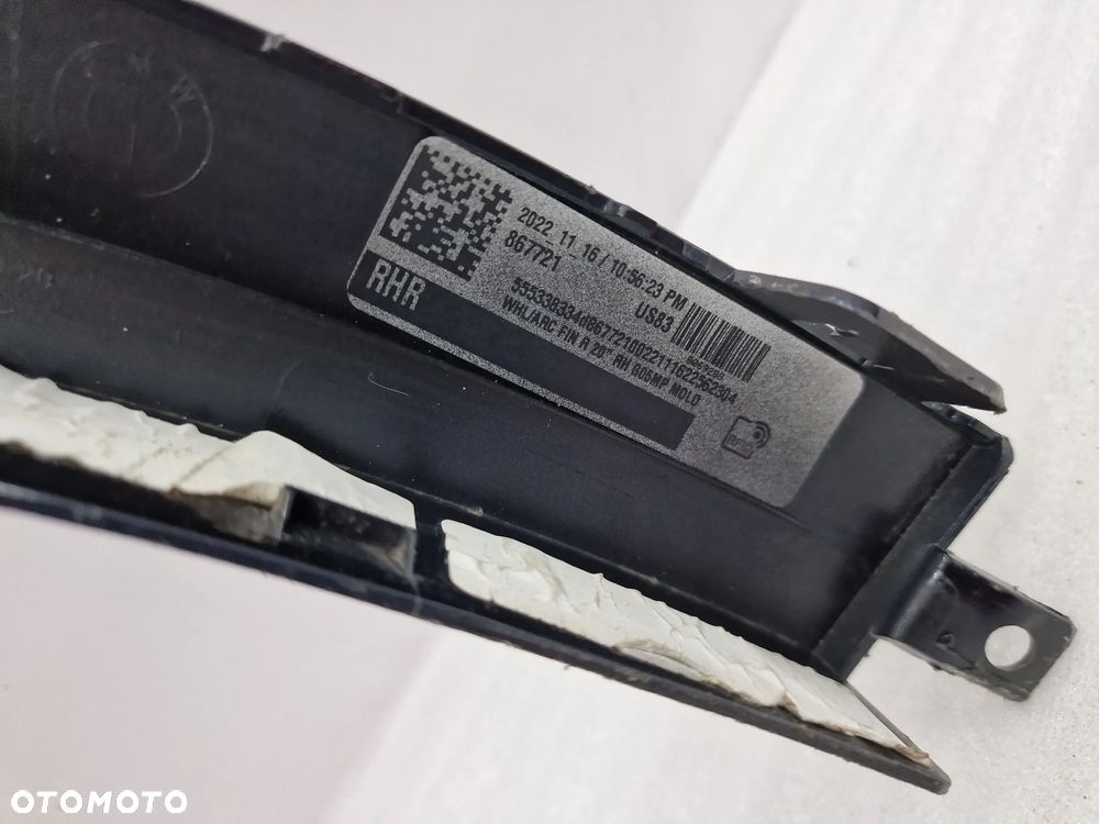 BMW G05 M-PAKIET 20 CALI 18- PRAWA TYLNA TYLNIA TYŁ LISTWA NA BŁOTNIK , NR 5177-8069288 / 8069288 , NR AUKCJI NLB57 - 9