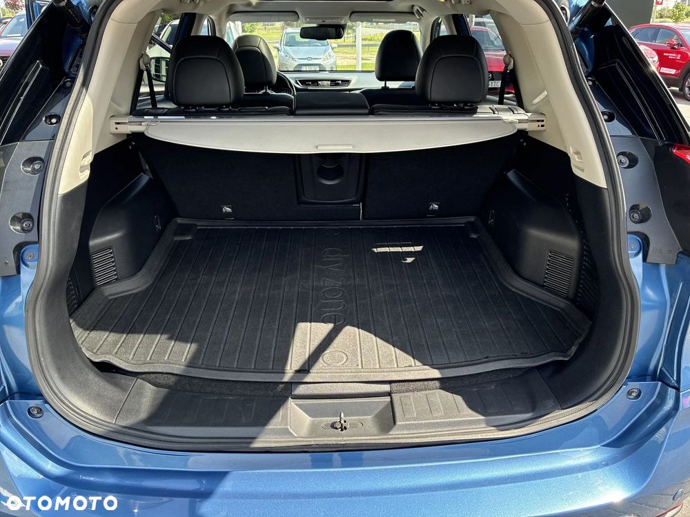 Nissan X-Trail 1.3 DIG-T Tekna 2WD DCT - 17