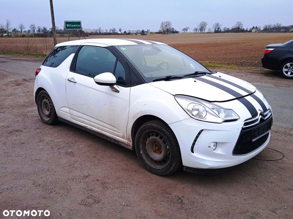 Na części Citroen DS3 2011 1.6 L4 16V EWP silnik skrzynia biegów klapa błotnik drzwi zderzak - 1