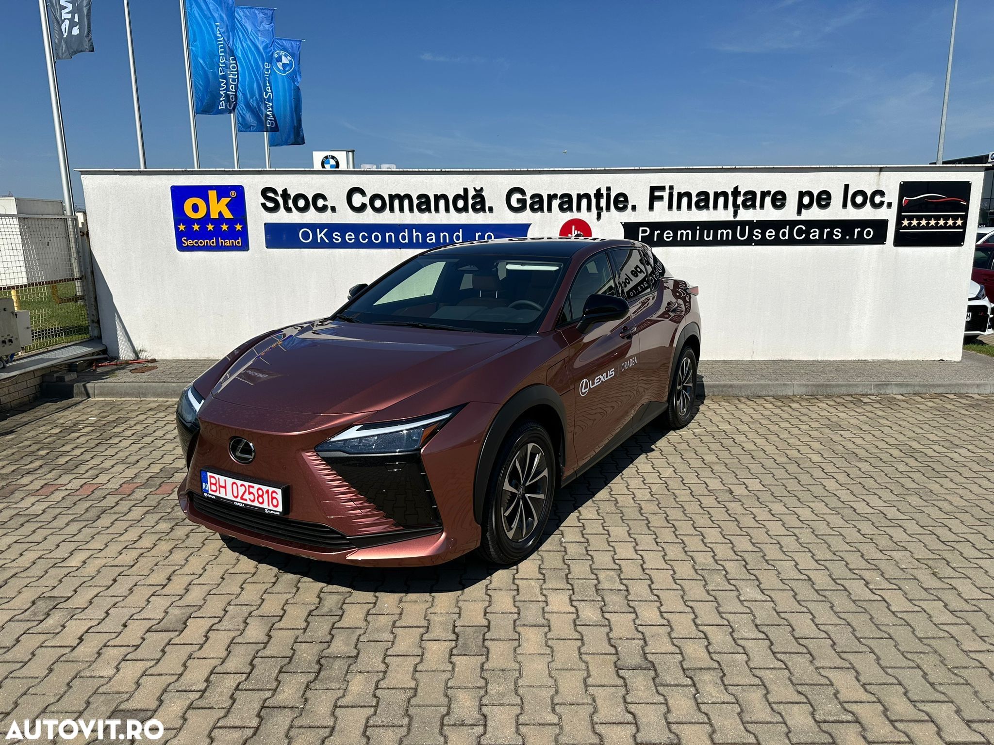 Lexus RZ - 1
