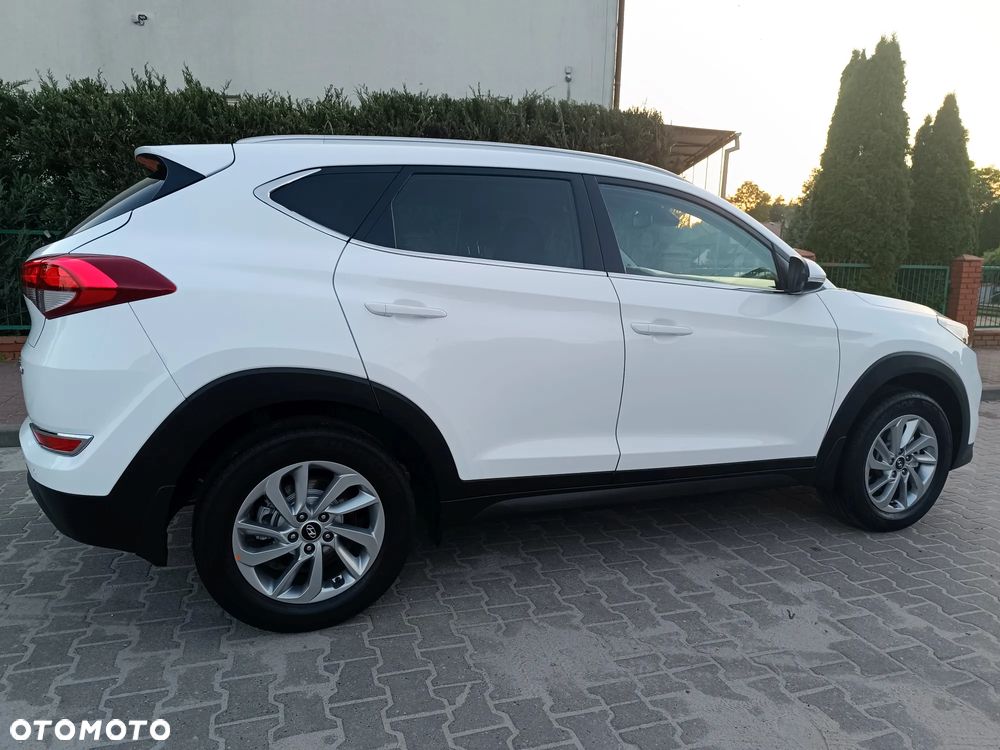 Hyundai Tucson 1.7 CRDI BlueDrive Comfort 2WD - 27