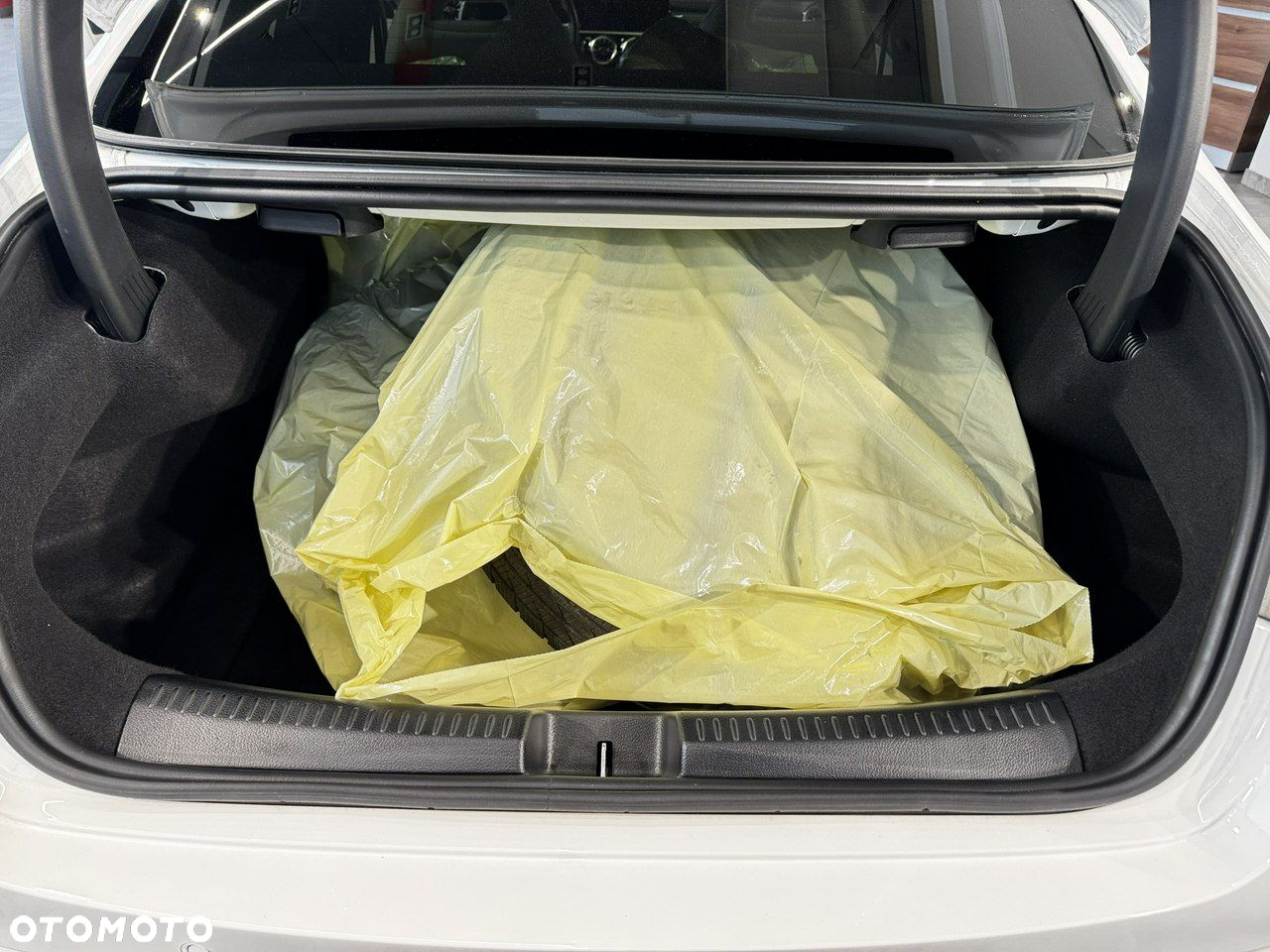 Mercedes-Benz CLA - 16