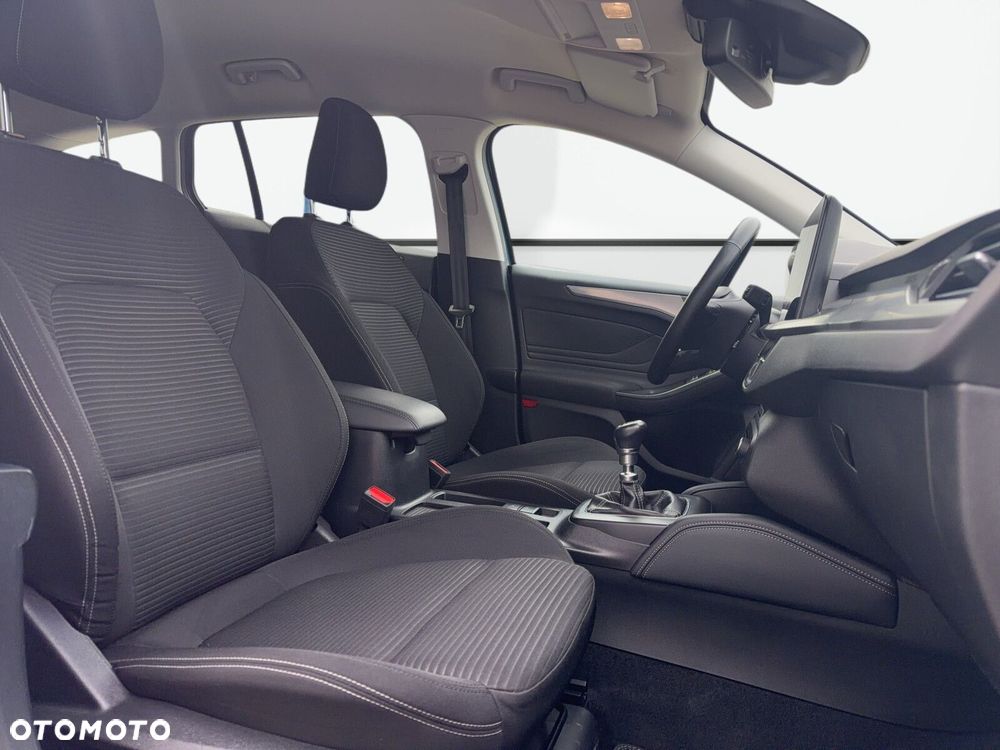 Ford Focus - 17