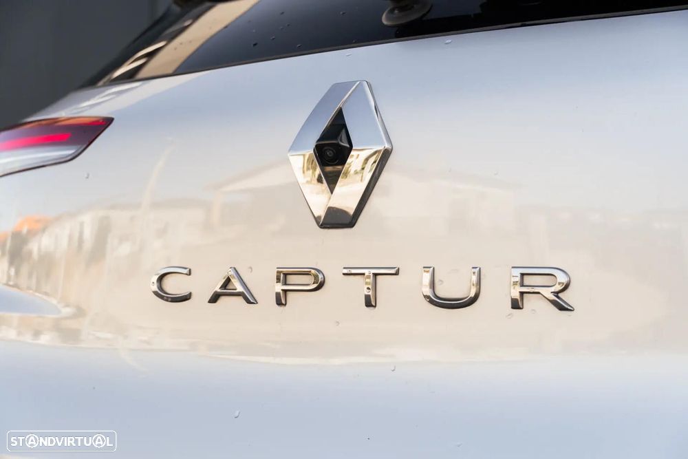 Renault Captur 1.8 E-Tech Full Hybrid Techno - 36