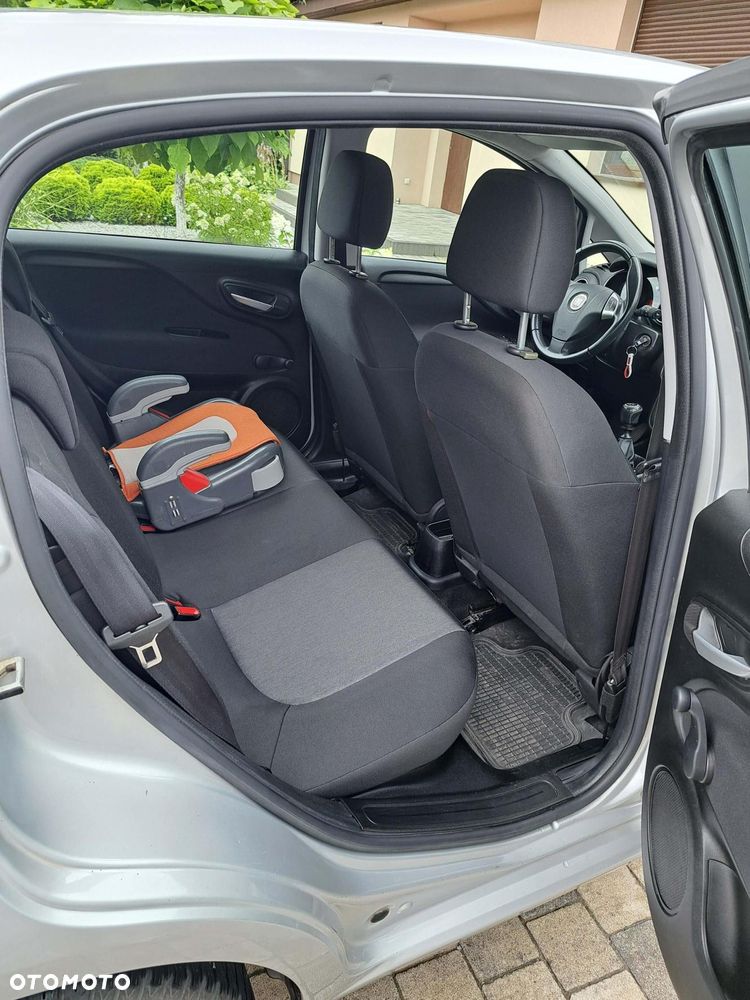Fiat Punto 1.4 Easy S&S - 11
