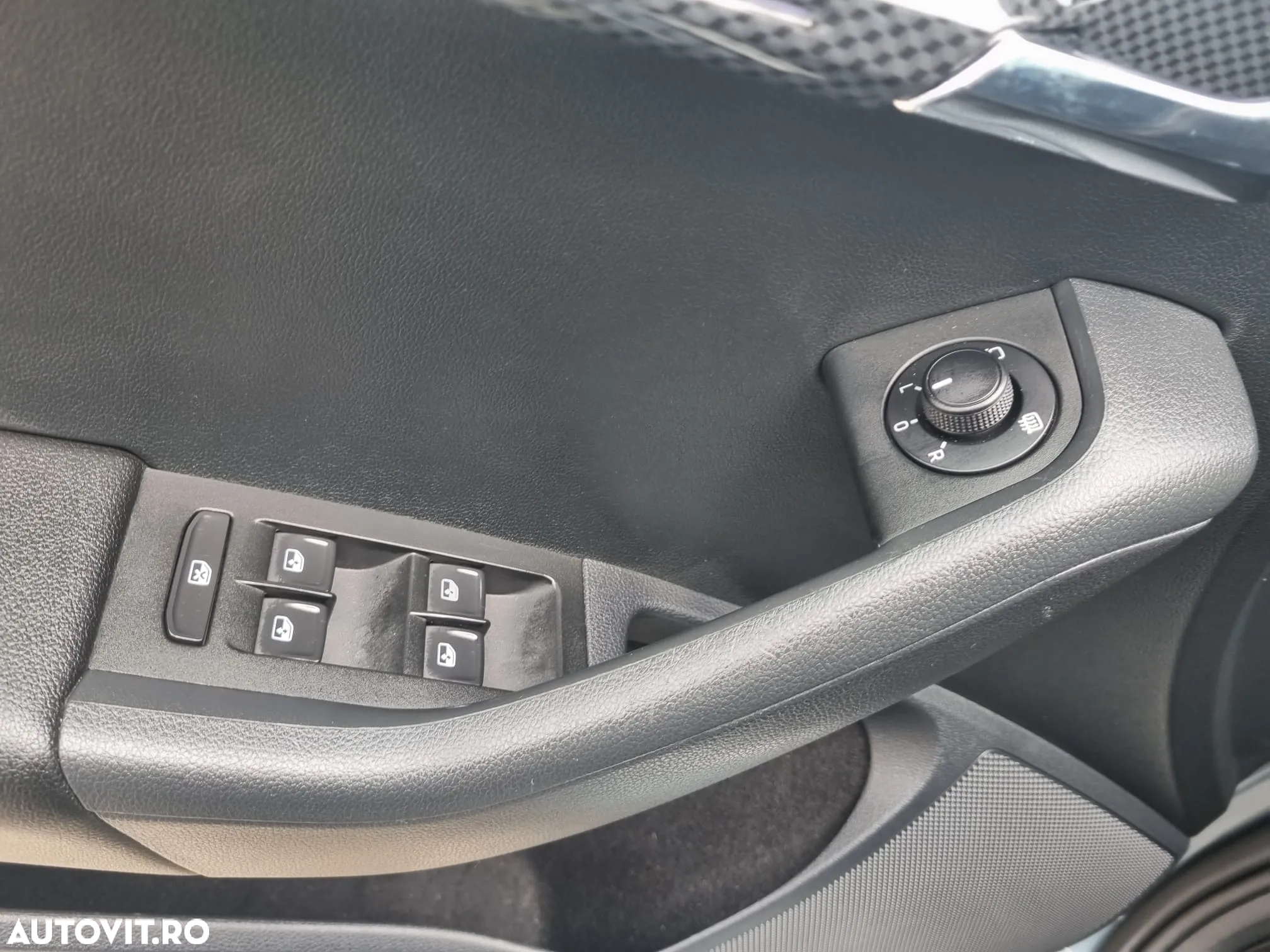 Skoda Octavia Combi 2.0 TDI 4x4 DSG RS - 24