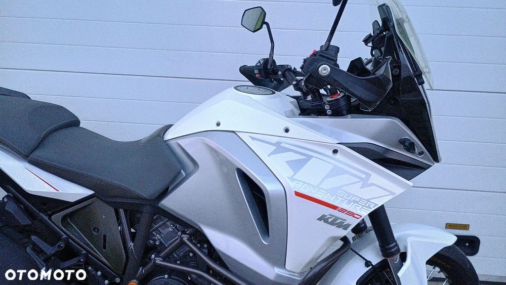 KTM Super Adventure - 33