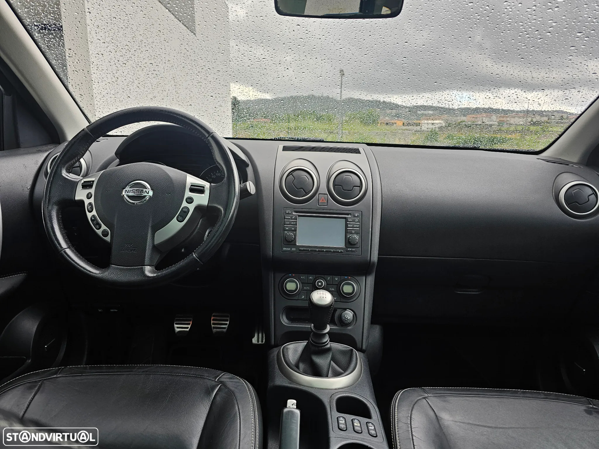 Nissan Qashqai 1.5 dCi Tekna Premium 18 - 26
