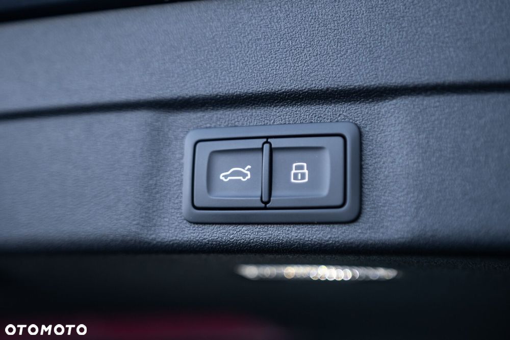 Audi A6 Avant e-Hybrid 220 kW Quattro S tronic - 13