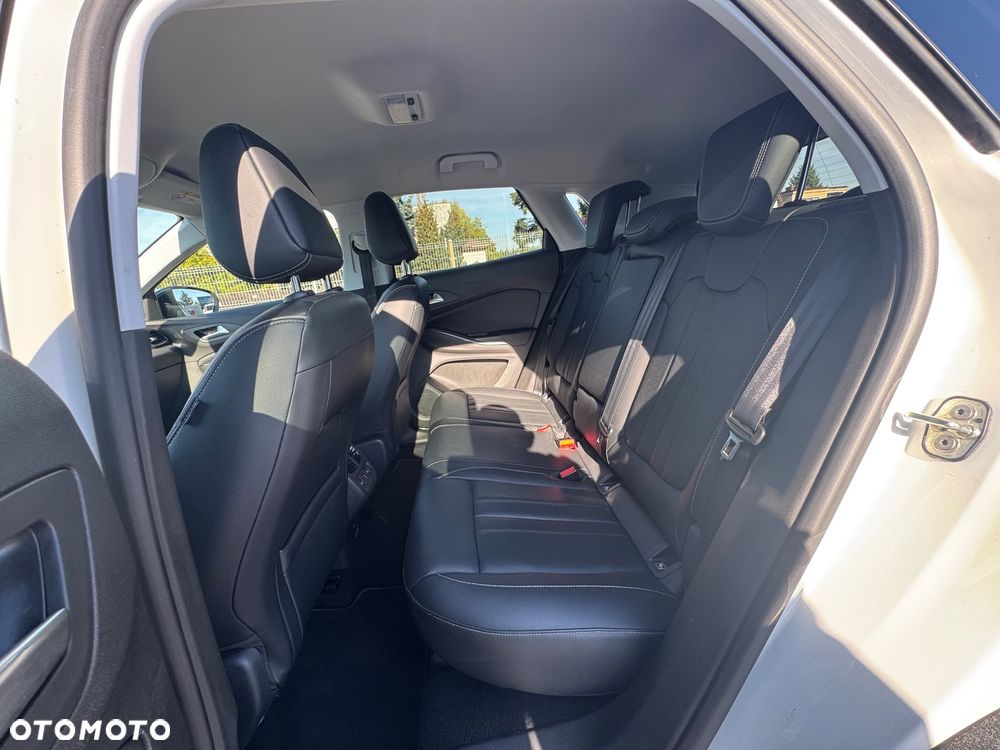 Opel Grandland X 1.2 Start/Stop INNOVATION - 17