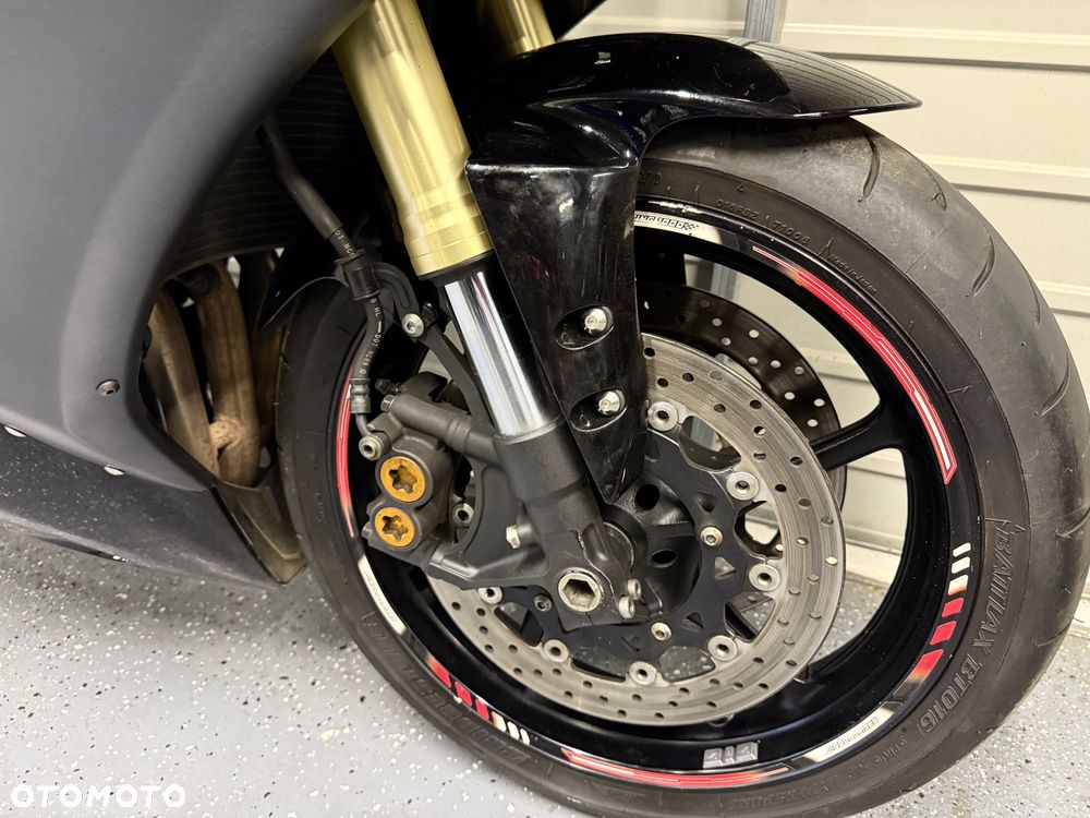 Yamaha R6 - 8