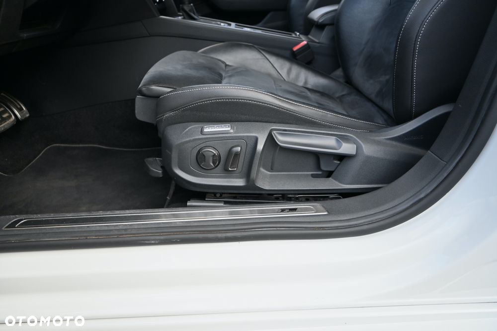 Volkswagen Arteon 2.0 TSI DSG R-Line Edition - 24