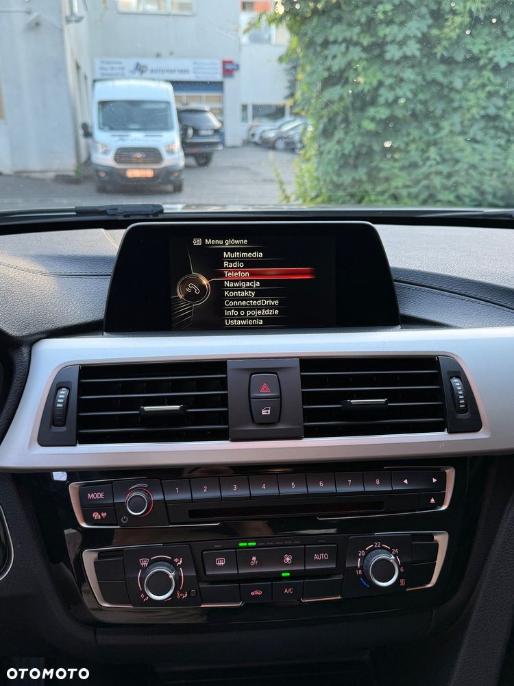 BMW Seria 3 - 24