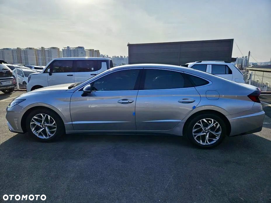 Hyundai Sonata - 6
