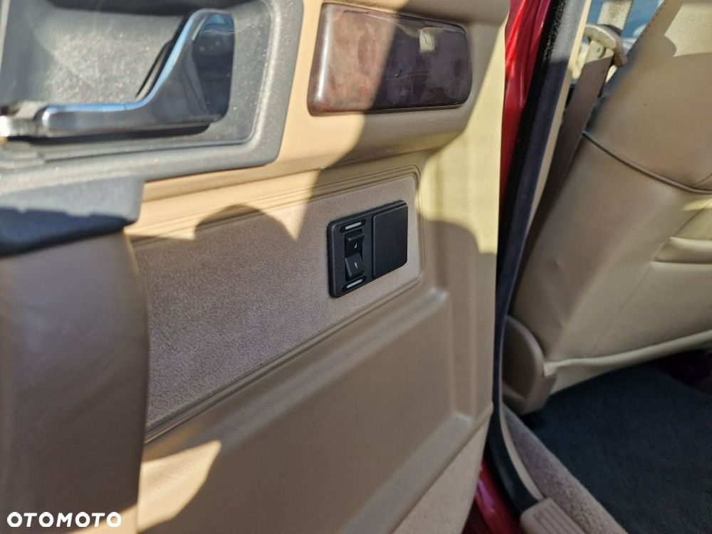Rover 827 - 27