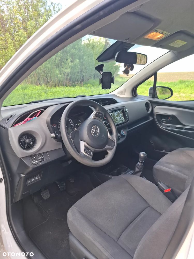 Toyota Yaris 1.5 Active - 17