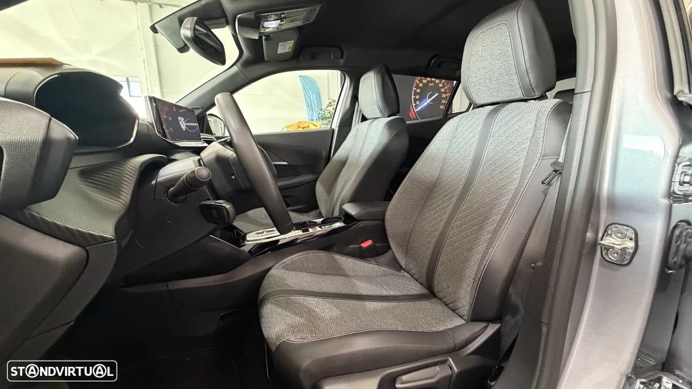 Peugeot e-2008 Allure - 9