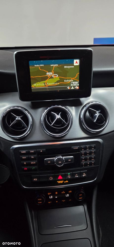 Mercedes-Benz GLA 250 4-Matic - 12