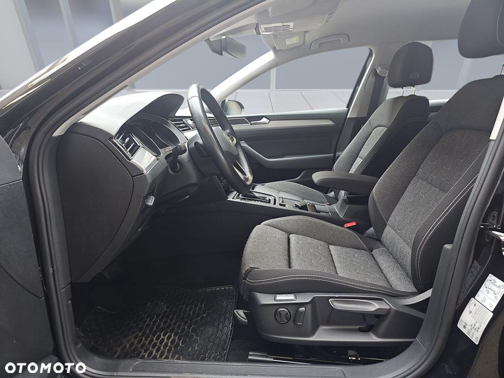 Volkswagen Passat Variant 1.5 TSI EVO Business DSG - 9
