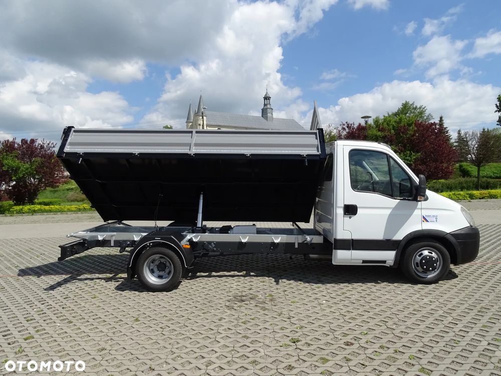 Iveco DAILY - 11